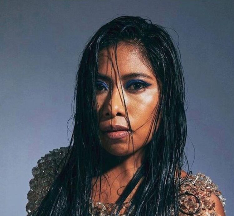 Yalitza Aparicio posa para revista de caballeros