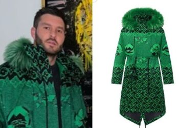 Gignac presume abrigo de más de 200 mil pesos