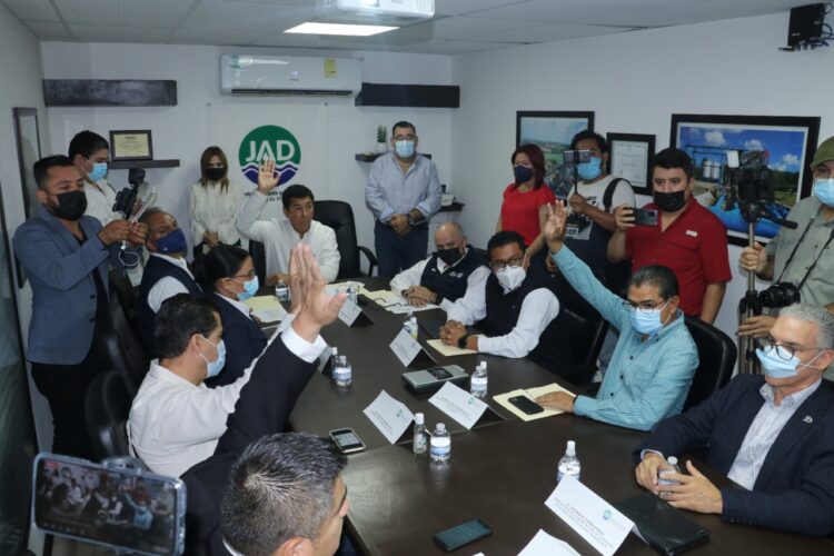 Impide Mario López “madruguete”; evita imposición de nuevo gerente de la JAD