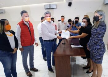 Partidos políticos entregan las plataformas electorales al IETAM