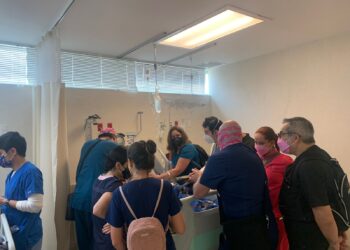 Realizan 11 cirugías de reconstrucciones a sobrevivientes de cáncer de mama