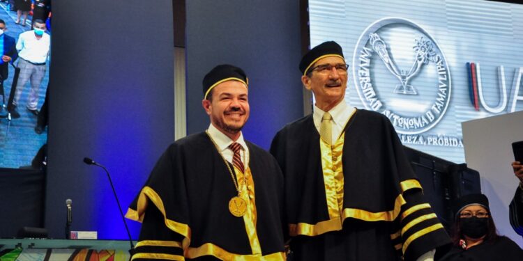 Asume Guillermo Mendoza Rectoría de la Universidad Autónoma de Tamaulipas