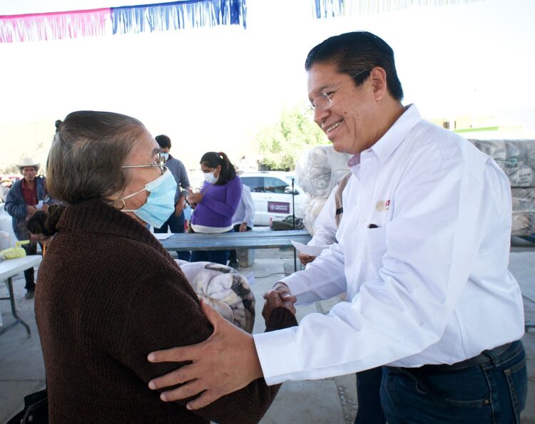 Entregan cinco mil apoyos invernales a familias vulnerables de 10 municipios rurales de Tamaulipas