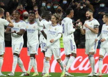 David Alaba y Gareth Bale dan negativo a COVID