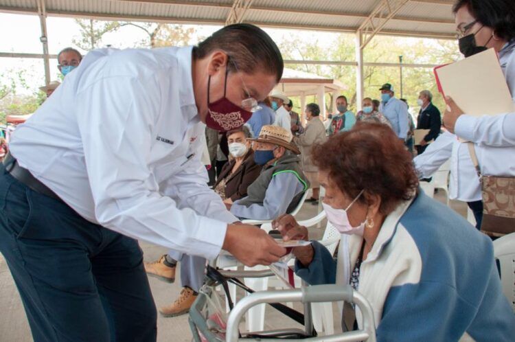 Aumentará a tres mil 900 pensión bimestral para adultos mayores en 2022