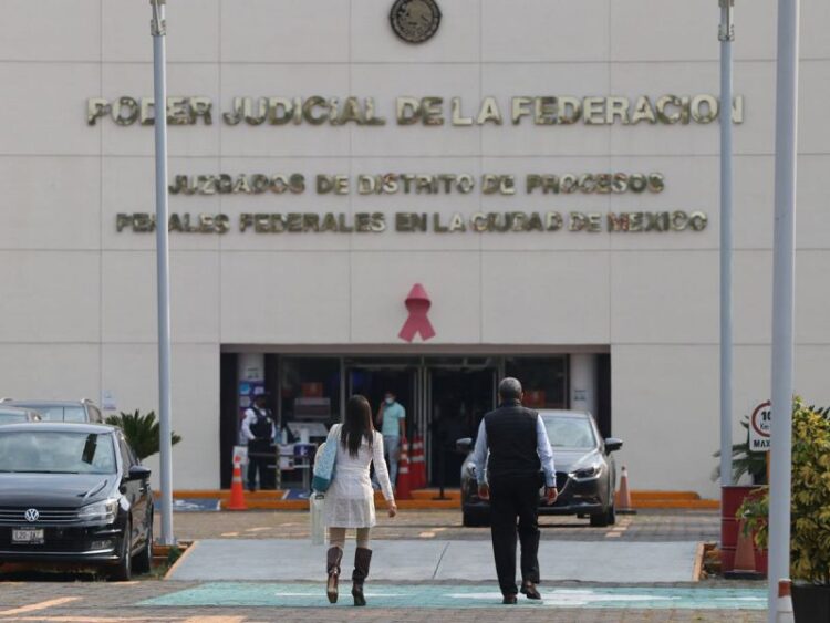 Rosario Robles seguirá en la cárcel; no procede prisión domiciliaria