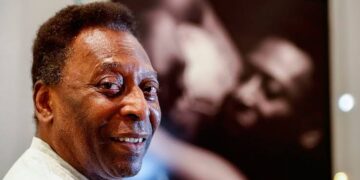 Dan de alta a Pelé tras estar hospitalizado por quimioterapia