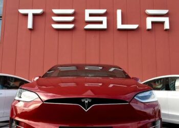 Tesla retira coches por problemas de seguridad