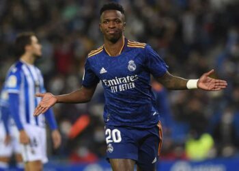 Real Madrid es líder en Liga Española; vence 2-0 a Real Sociedad