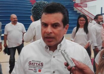 Lalo Gattas da entrevista ante desabasto de ahí en la capital de Tamaulipas