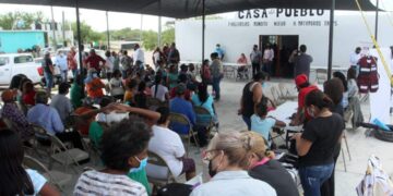 Llevan apoyos a familias de poblados pesqueros en Matamoros