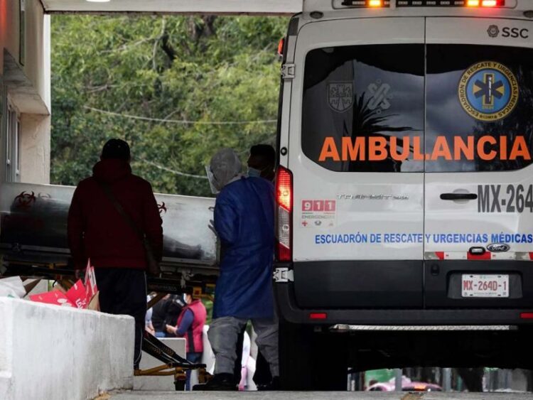 Darán bono covid a trabajadores de Salud en NL por servicio durante pandemia