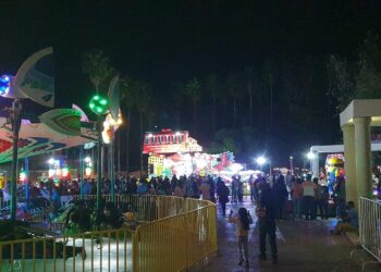 Familia victorenses pueden disfrutar del ambiente navideño en el Paseo Méndez.