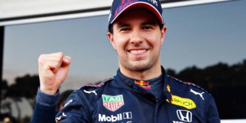 El piloto no pudo acudir a los festejos en Milton Keynes