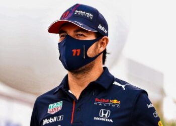 Checo Pérez “Tenemos trabajo por hacer esta noche en Abu Dabi”