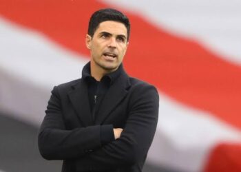 Técnico del Arsenal da positivo a COVID