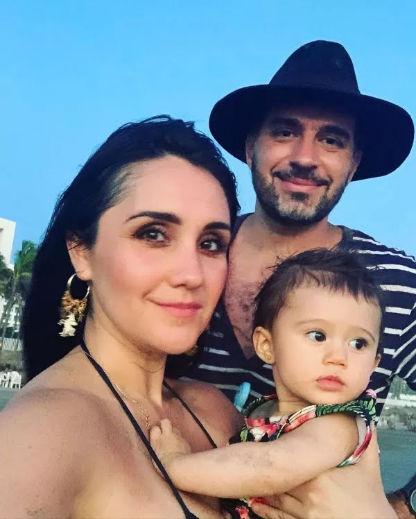 Dulce María celebra el primer año de su hija con fotos inéditas del parto