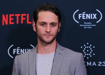 Christopher Uckermann alerta a la humanidad sobre lo que viene para el 2022