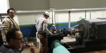 Anuncian COMAPA y Ayuntamiento regreso paulatino del agua a Victoria, tras reparar acueducto.