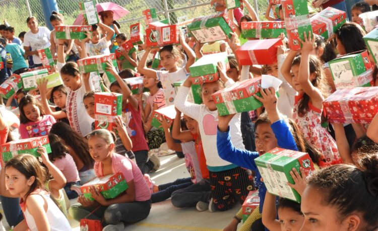 Llegan 20 mil juguetes para niños en Tamaulipas.