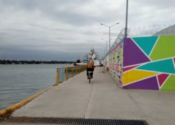 Sanitizan oficinas de gobierno ante aumento de casos Covid