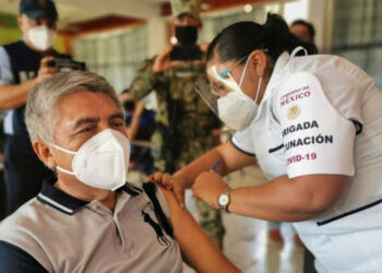 Vacunación de refuerzo contra Covid a maestros de Tamaulipas el 17 de enero