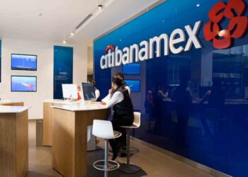 Usuarios deben estar tranquilos ante venta de Banamex: Di Costanzo