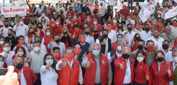 Acude Verástegui al encuentro de los priistas; los llama a unir fuerzas