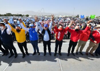 Respaldan líderes nacionales de PAN, PRI y PR al precandidato César Verástegui