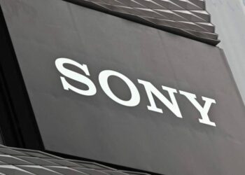 Acciones de Sony recaen tras la adquisición de Activision Blizzard por Microsoft.