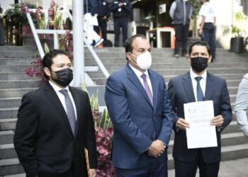 Cuauhtémoc Blanco denuncia ante FGR nexos de políticos con crimen en Morelos