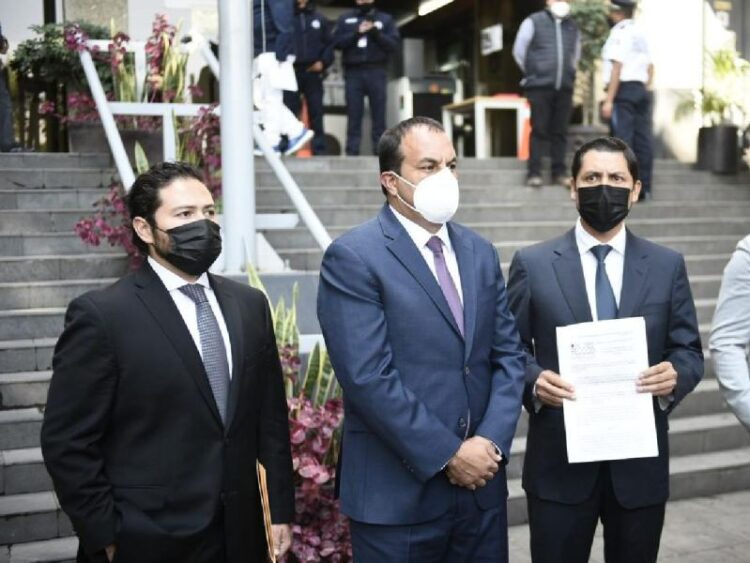 Cuauhtémoc Blanco denuncia ante FGR nexos de políticos con crimen en Morelos