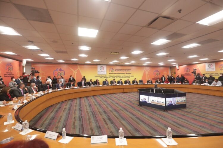 Grupos parlamentarios fijan postura sobre iniciativa de la reforma eléctrica