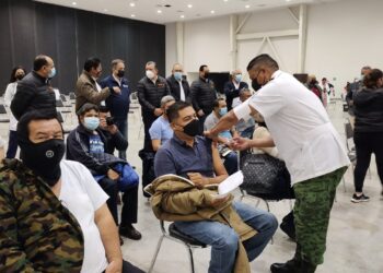 Arranca en Tamaulipas refuerzo de vacunación a 82 mil maestros