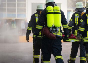 Incendio en residencia de ancianos en España deja 5 muertos