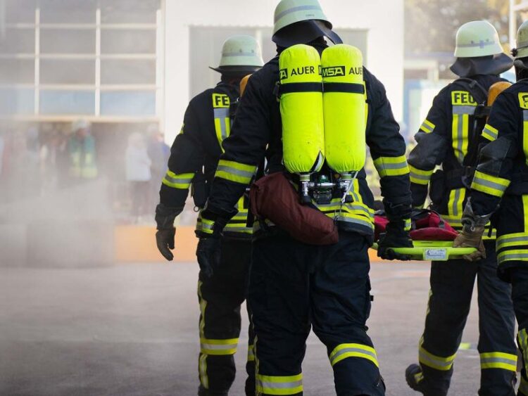 Incendio en residencia de ancianos en España deja 5 muertos
