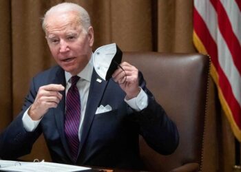 Biden considera que si las tropas rusas entran en Ucrania es una “invasión”