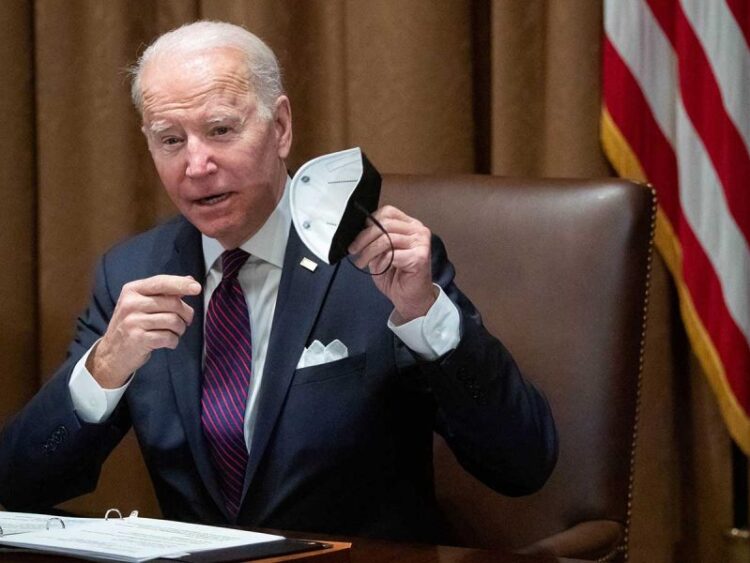 Biden considera que si las tropas rusas entran en Ucrania es una “invasión”