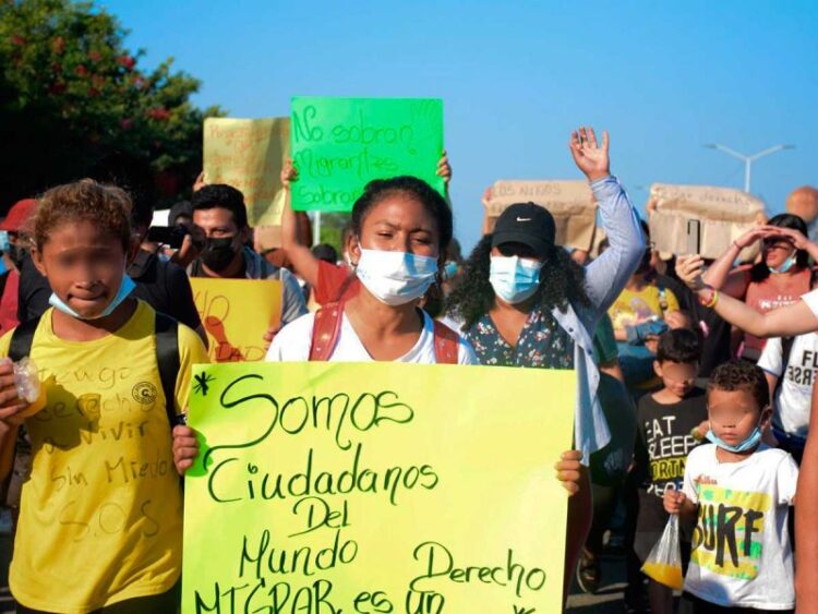 Exigen migrantes en Chiapas el libre tránsito por México