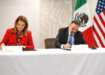 Pemex toma control de refinería Deer Park; concluye compra
