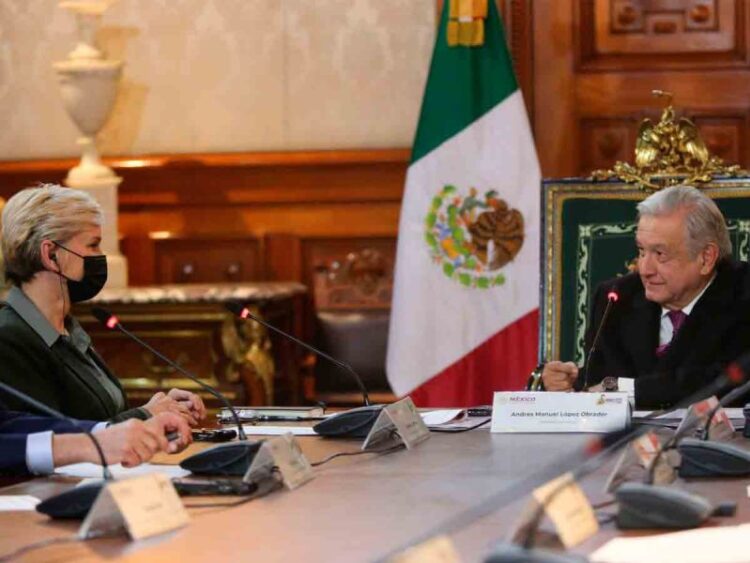 Se atenderán quejas de empresas eléctricas sobre la reforma: López Obrador