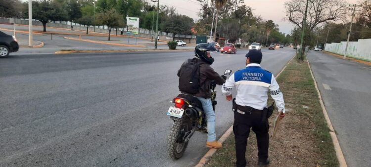 Se emite acuerdo para otorgar gratis las placas para motocicletas en Tamaulipas