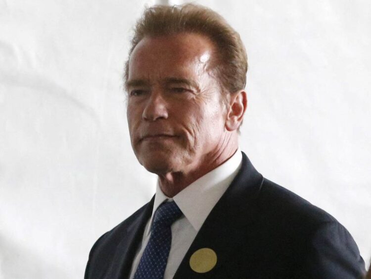 Arnold Schwarzenegger sufre accidente automovilístico; mujer fue llevada al hospital