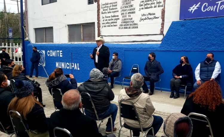 César Verástegui se reúne con panistas en Victoria