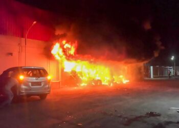 Riña desata incendio en discoteca de Indonesia; hay 19 muertos