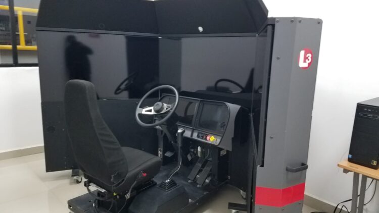 Arrancará la UTNL con otro curso para manejo de tracto-camiones