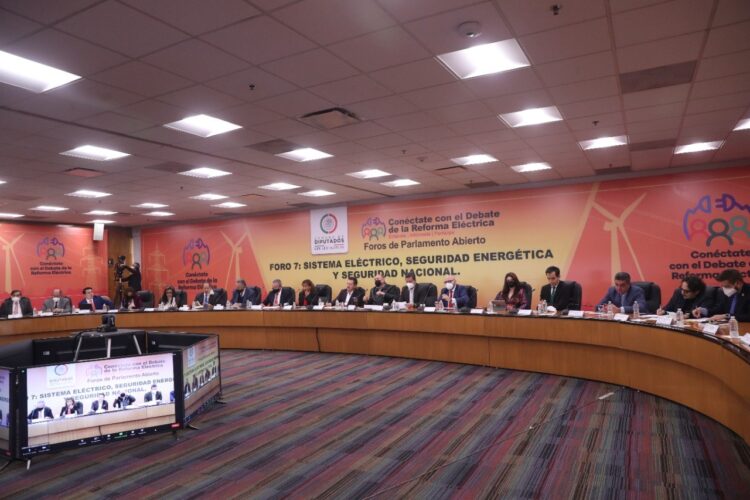 Se llevó a cabo el Foro 7: Sistema Eléctrico, Seguridad Energética y Seguridad Nacional