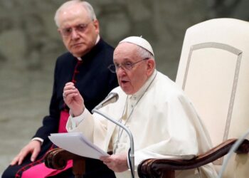 “Nunca más guerra” para Ucrania, implora el papa Francisco
