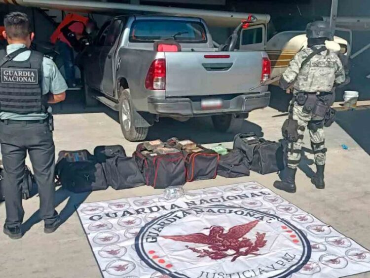 Guardia Nacional asegura cocaína en aeródromo de Morelos y detiene a cinco personas