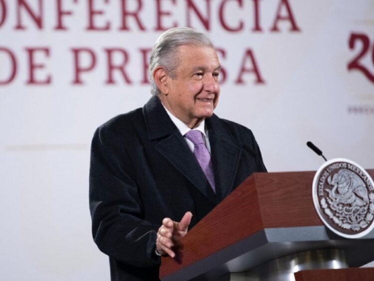 López Obrador pide a EU explicar presencia de FBI en QRoo